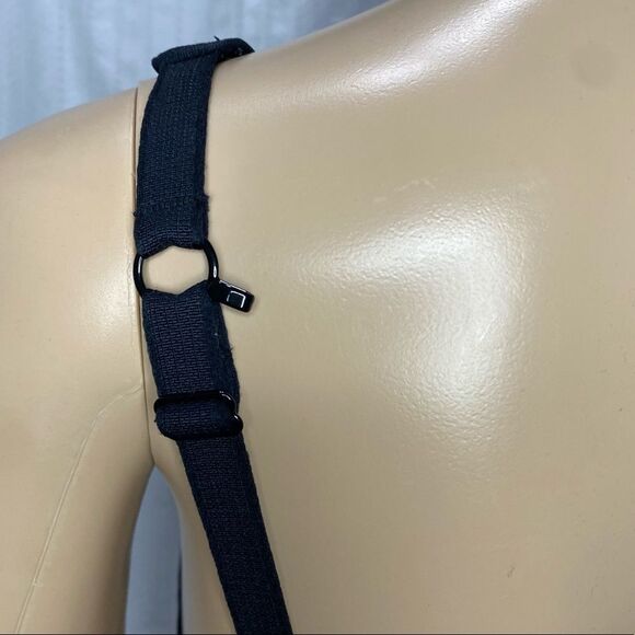 Sweaty Betty Victory Run Bra Blue/Black Mesh Back Back Clasp Racer Back 32C - Picture 5 of 7